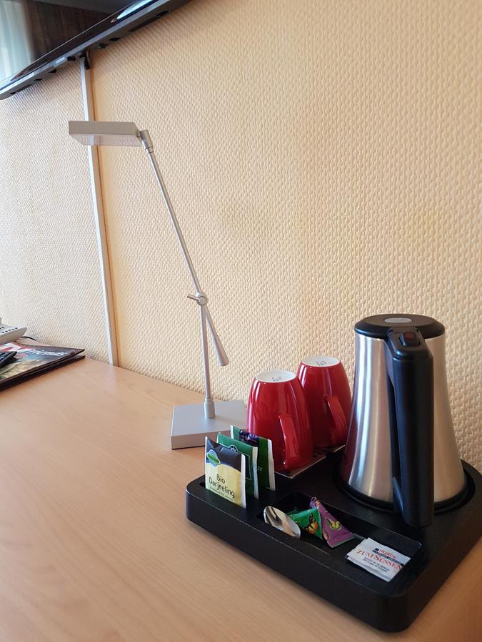 Altstadt Hotel Peiss ชตราลซุนด์ ภายนอก รูปภาพ