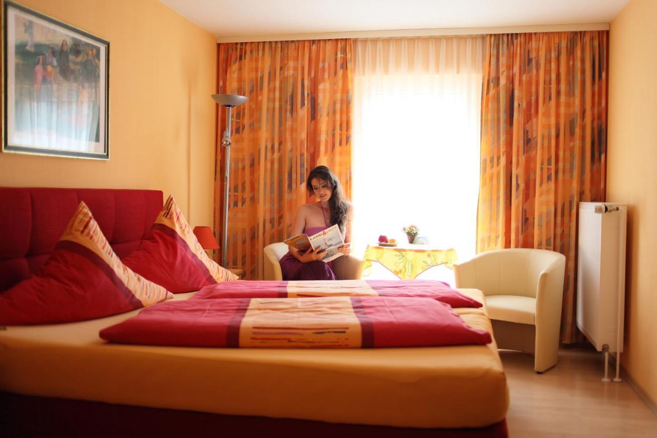 Altstadt Hotel Peiss ชตราลซุนด์ ห้อง รูปภาพ